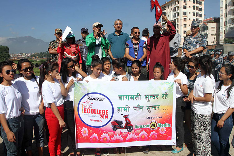 Miss-ecollege-Bagmati-cleaning