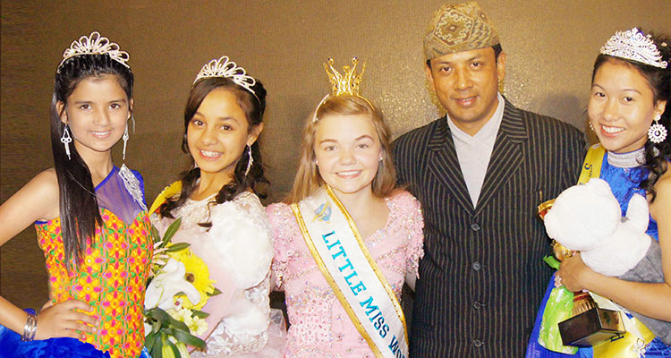 Nepal-winners-with-Little-Miss-World-2014-USA