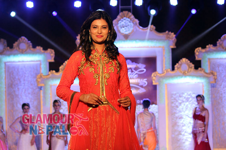 Miss-India-Sayali-Bhagat-dazzles-at-fashion-show